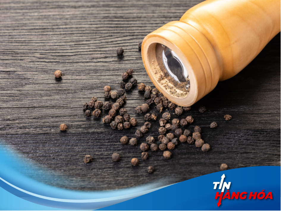 "Xuất khẩu hồ ti&ecirc;u sang Trung Quốc 'lao dốc' hơn 84% - Ti&ecirc;u đi đ&acirc;u mất rồi?"